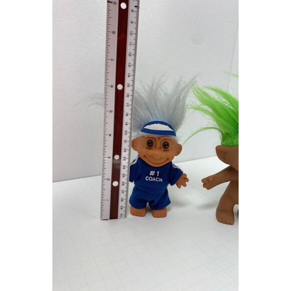 Treasure Troll with Wish Stone Green & Coach Troll with Uniform & Visor - Picture 5 of 6